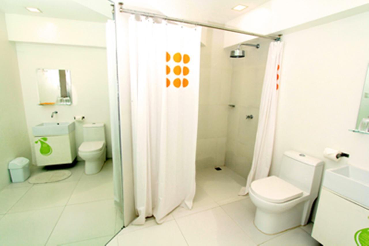 Islands Stay Hotels - Uptown Cebu Stadt Exterior foto