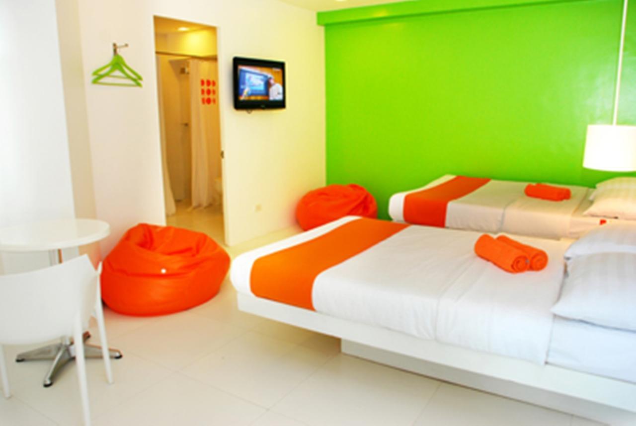 Islands Stay Hotels - Uptown Cebu Stadt Exterior foto